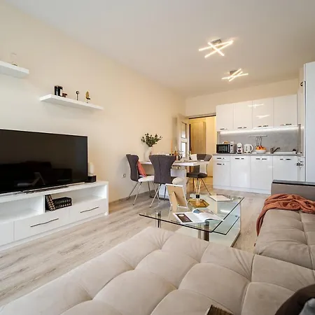 Summertime In South Bay * Varna