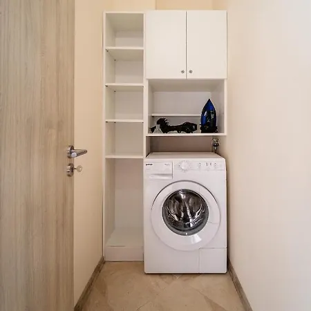 Daire Summertime In South Bay