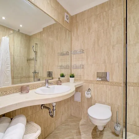 Daire Summertime In South Bay