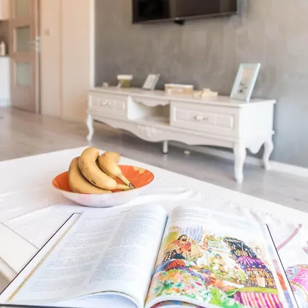 Summertime In South Bay * Varna