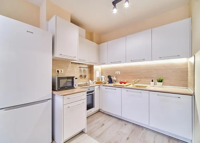 Daire Summertime In South Bay