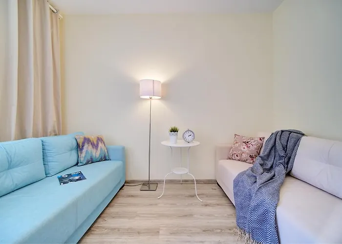 Summertime In South Bay * Varna