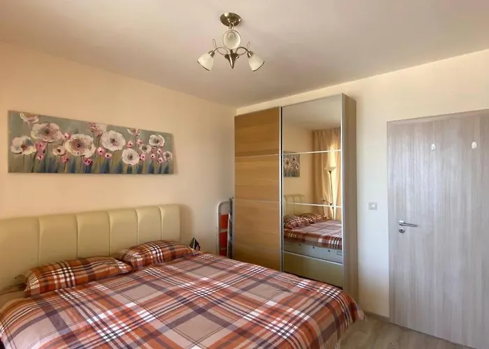 Daire Summertime In South Bay Varna